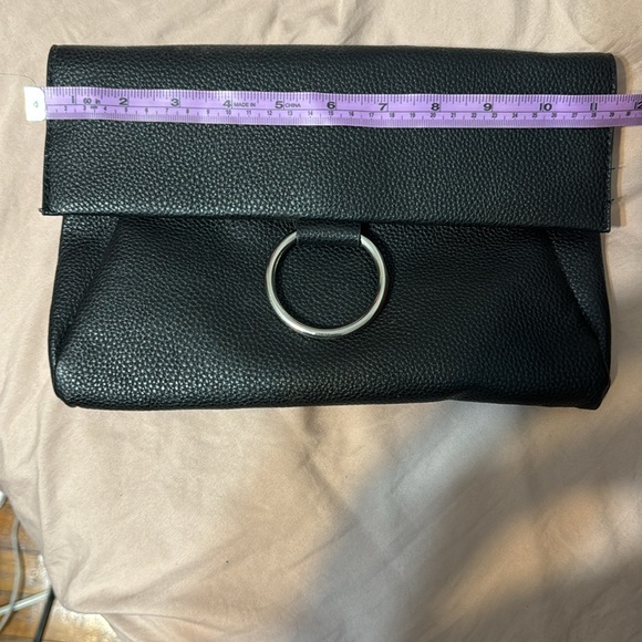 CARLOS SANTANA Envelop Elegant Bag. NWT! 11.5 across x 7.5“ lenght - Picture 2 of 8